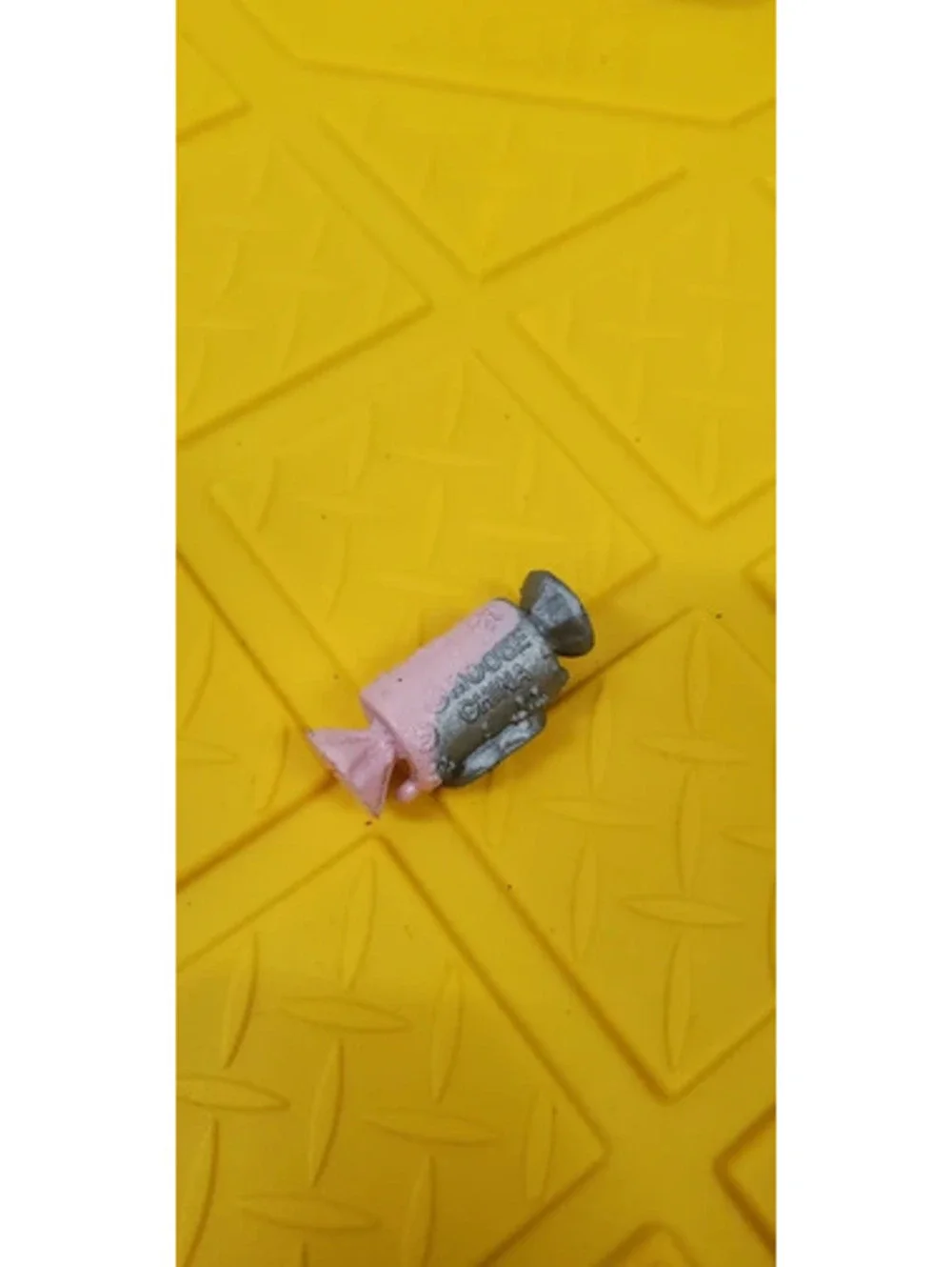 Shopkins Season 6 Christmas Blind Bauble Candy Wrapper Silver Pink Rare Figure